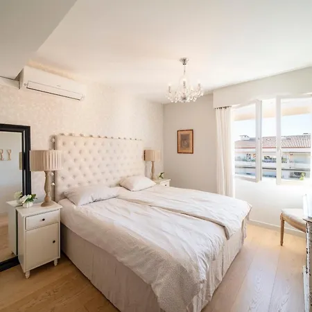 Luxury - Pretty 3 Bedroom To Rent With 50m Terrace